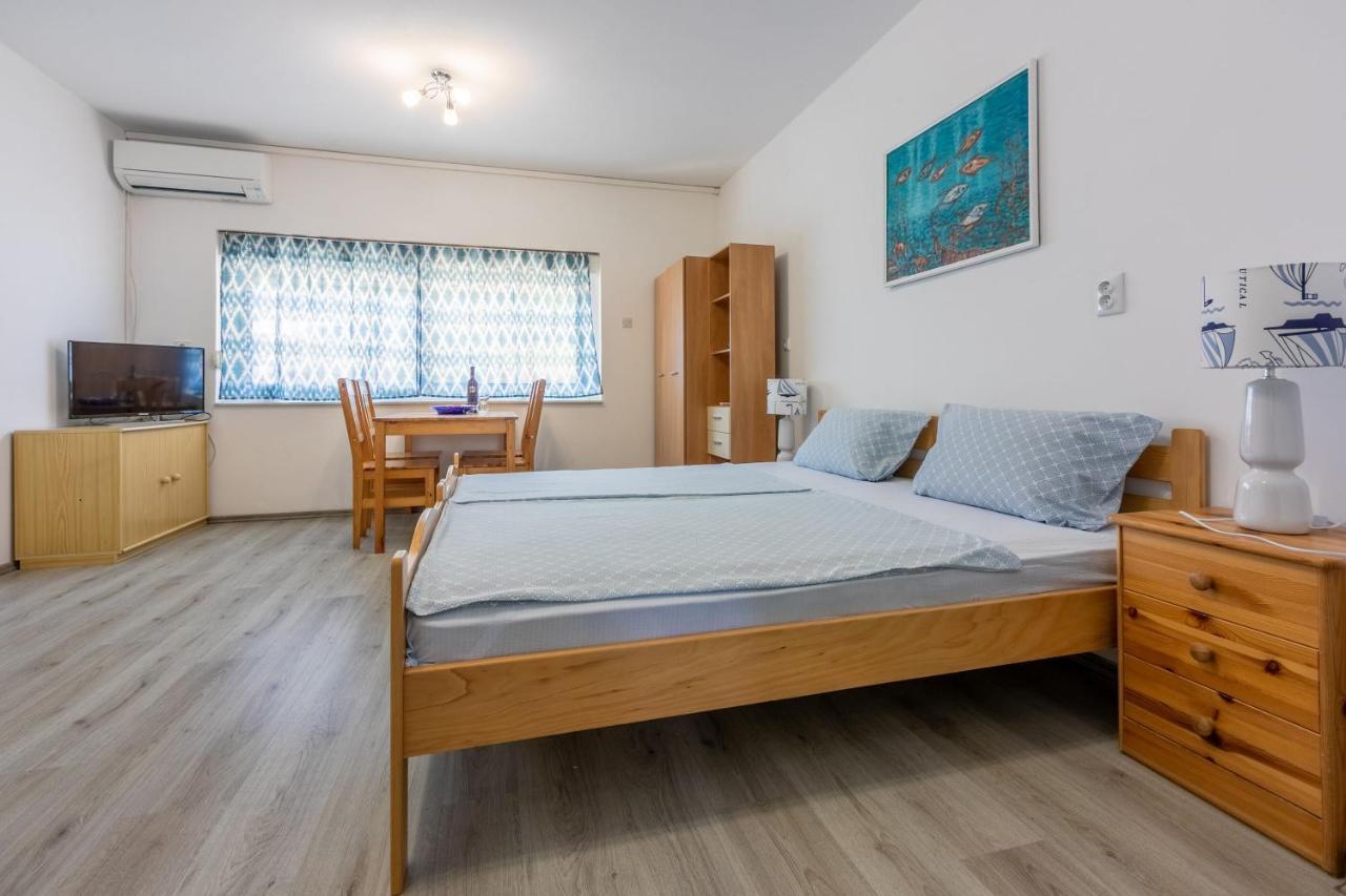 Apartments Ratko 卓得诺沃 外观 照片
